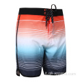 Pantaloncini da spiaggia colorati da uomo elasticizzati